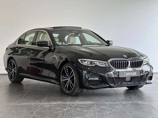 BMW 3-SERIE 330i High Executive Edition AUTOMAAT | TREKHAAK | APPLE CARPLAY/ANDROID AUTO | !COMPLETE AUTO!