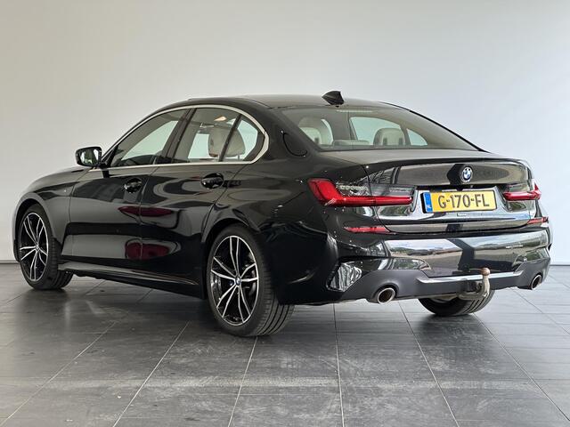 BMW 3-SERIE 330i High Executive Edition AUTOMAAT | TREKHAAK | APPLE CARPLAY/ANDROID AUTO | !COMPLETE AUTO!