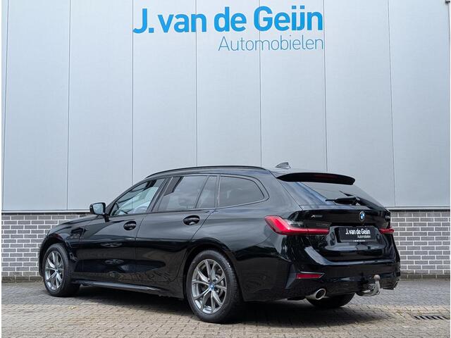 BMW 3-SERIE Touring 330e xDrive High Executive | Panorama | Trekhaak | Ambient | Cockpit Prof | 1/2 Lederen Sportstoelen | APK & OH Nieuw