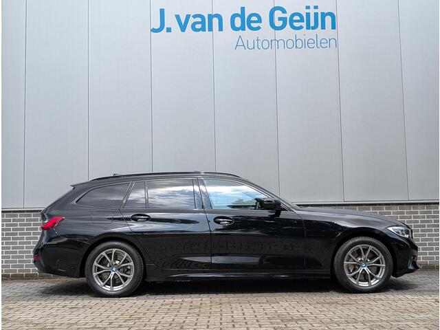 BMW 3-SERIE Touring 330e xDrive High Executive | Panorama | Trekhaak | Ambient | Cockpit Prof | 1/2 Lederen Sportstoelen | APK & OH Nieuw