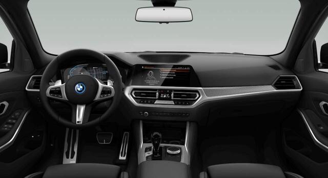 BMW 3-SERIE Touring 330e xDrive | M-Sport | Panoramadak | Elektr. Trekhaak | Hifi