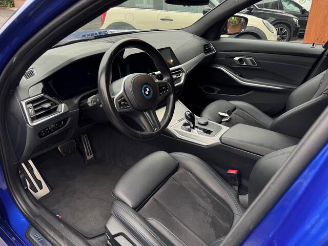 BMW 3-SERIE Touring 320e High Exe | M-performance | Laser | Trekhaak