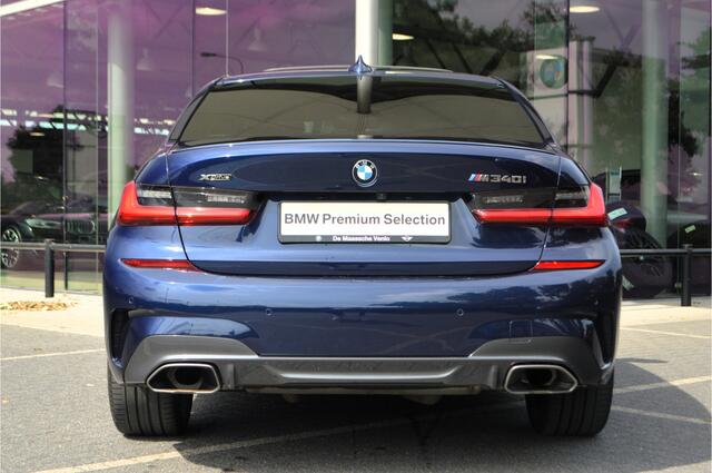 BMW 3-SERIE M340i xDrive High Executive M Sport Automaat / 20"LM-velgen / Panoramadak / Parking Plus / Laserlight / Head-up Display / Comfort Acces / Harman Kardon