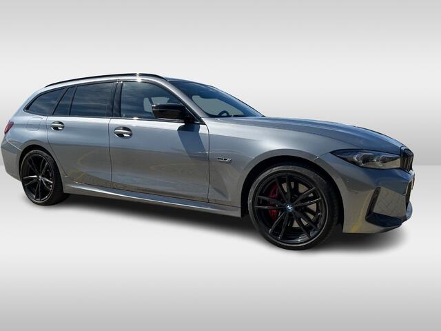 BMW 3-SERIE Touring 330e xDrive / Pano / Head up / Harman kardon / Navigatie / Zwenkbare trekhaak / 360 Camera /