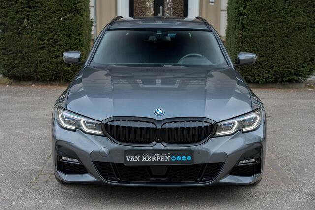BMW 3-SERIE Touring 330e M-Sport TREKHAAK | ACC | LASER | 360 CAM | HUD | ADAPTIEF ONDERSTEL
