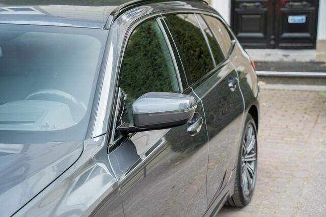 BMW 3-SERIE Touring 330e M-Sport TREKHAAK | ACC | LASER | 360 CAM | HUD | ADAPTIEF ONDERSTEL