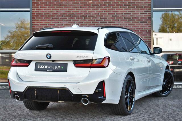 BMW 3-SERIE Touring 330e M-Sport Pano ACC El-zetel HUD 19inch Camera Adp-onderstel