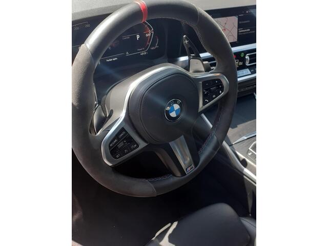 BMW 3-SERIE 318i High Executive M-Styling/Leder/Panorama-Dak/Frontsplitter/Harman Kardon/Virtual Cockpitt