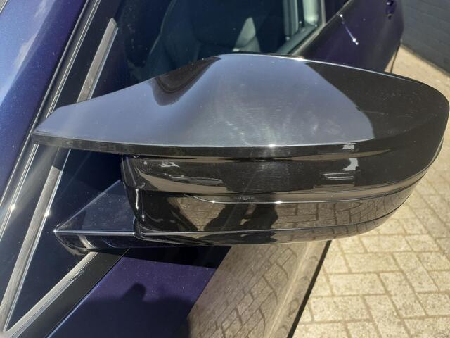 BMW 3-SERIE 318i High Executive M-Styling/Leder/Panorama-Dak/Frontsplitter/Harman Kardon/Virtual Cockpitt