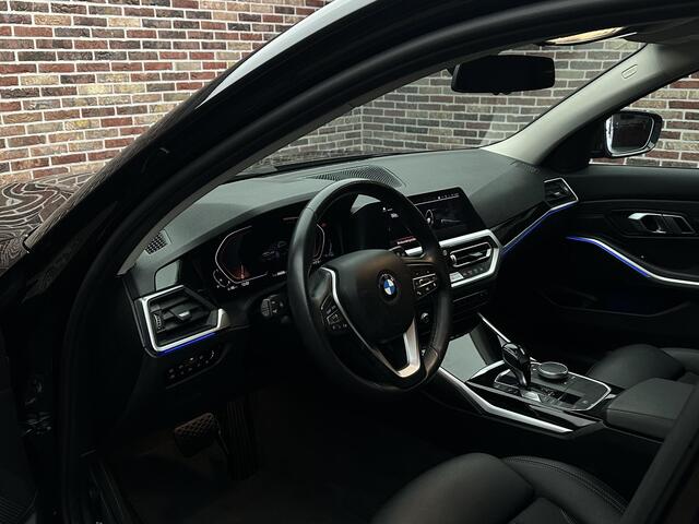 BMW 3-SERIE Touring 320i High Executive Navi Sfeer Stoelverwarming Dealer