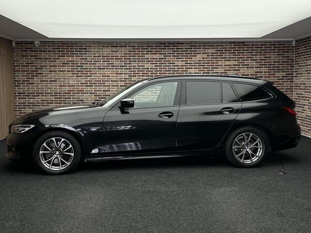 BMW 3-SERIE Touring 320i High Executive Navi Sfeer Stoelverwarming Dealer