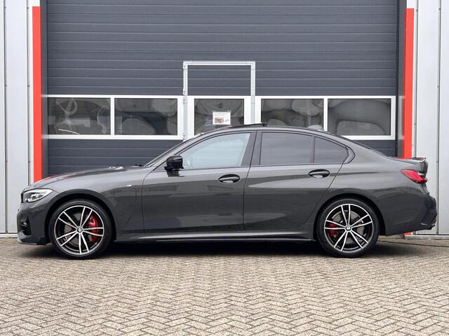 BMW 3-SERIE 330e eDrive Edition M sport | Head Up | Pano | LED | Individual | Camera | NAP |