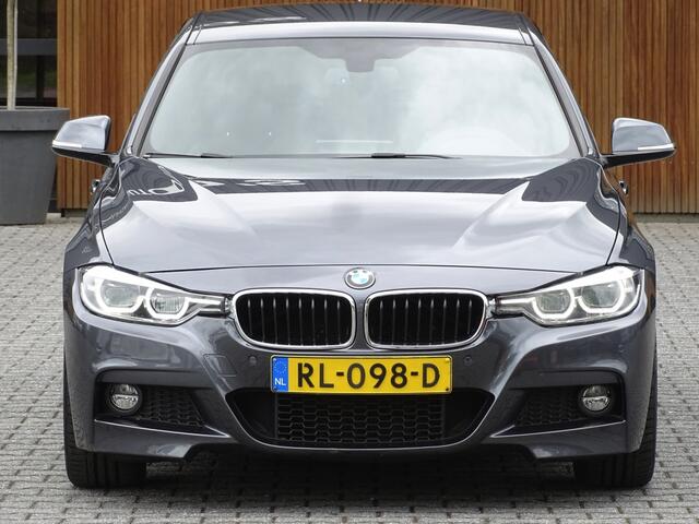 BMW 3-SERIE 320i TwinTurbo Power / High Exec. M-Individual / LED / *NAP*