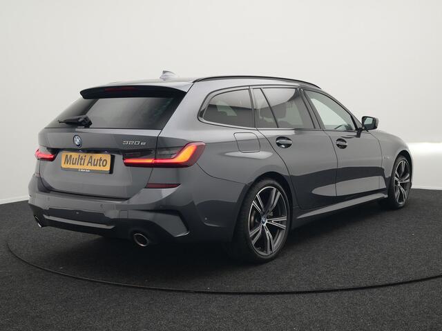 BMW 3-SERIE Touring 320e M Sport Plug In Hybrid Dealer O.H PHEV | Alcantara Sportstoelen Verwarmd | 19"L.M | Keyless | Camera | Parkassist | Apple Carplay | Sfeerverlichting | Navi Full Map |