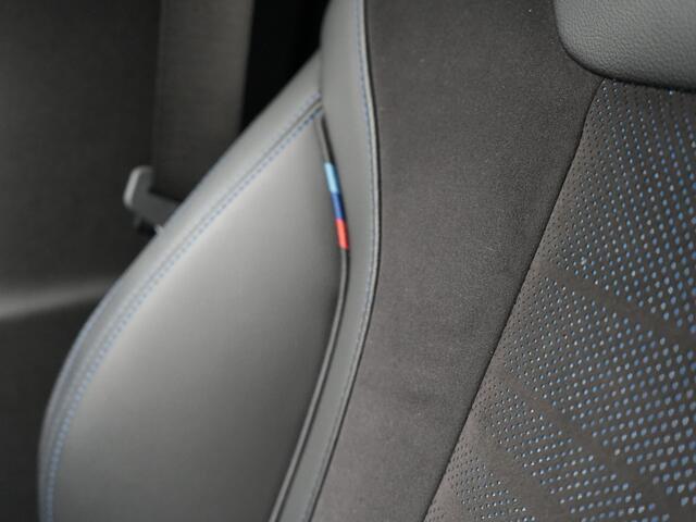 BMW 3-SERIE Touring 320e M Sport Plug In Hybrid Dealer O.H PHEV | Alcantara Sportstoelen Verwarmd | 19"L.M | Keyless | Camera | Parkassist | Apple Carplay | Sfeerverlichting | Navi Full Map |