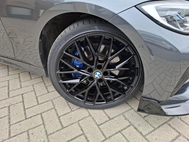 BMW 3-SERIE Touring 330e M-uitvoering Uniek/Zeer mooi!