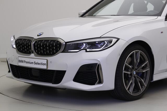 BMW 3-SERIE M340i xDrive High Executive | Individual Leder | CoPilot | 19" | Lederen Dash | Hifi |