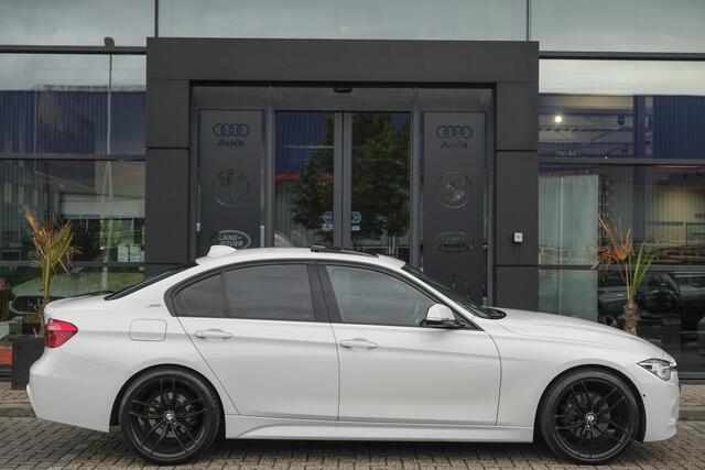BMW 3-SERIE 330e 252pk M-Sport Schuifdak Harman/Kardon Head-up Leder Full led NLauto 19" LMV
