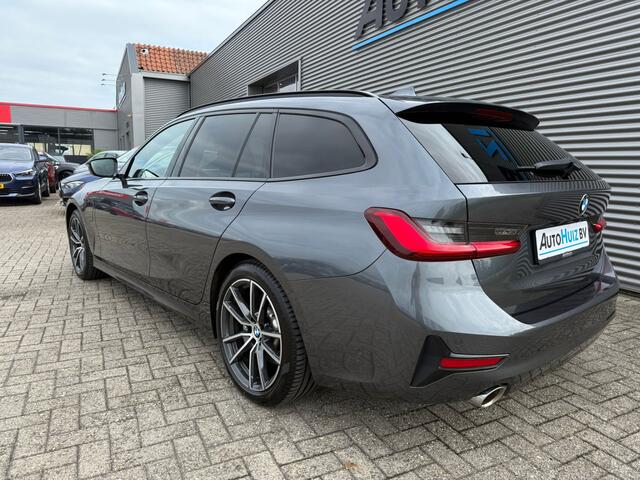 BMW 3-SERIE Touring 330e Executive Sport Line 18 inch Achteruitrijcamera Keyless Entry HiFi Pakket DAB Stoelverwarming LED