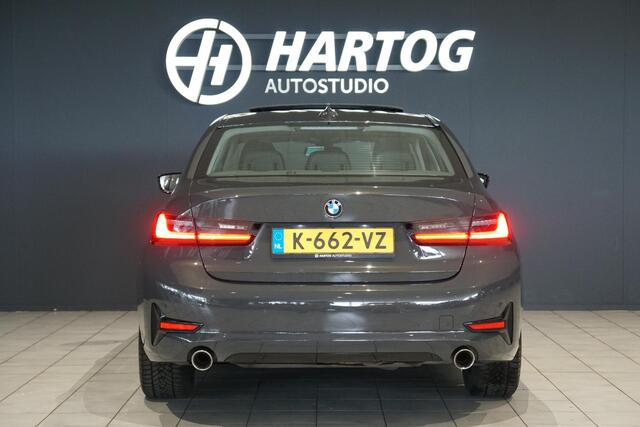 BMW 3-SERIE 318i High Executive + SCHUIFDAK / LASERLIGHT / LEDER / TREKHAAK