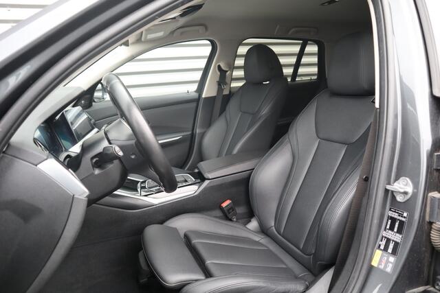 BMW 3-SERIE Touring 330e Sportline Harman Kardon / Camera / Trekhaak /