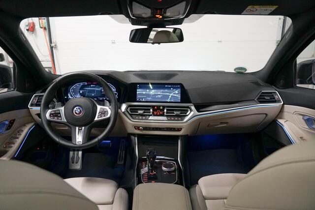 BMW 3-SERIE Touring 330e xDrive M-Sport | Panoramadak | CoPilot | Laser | Head Up