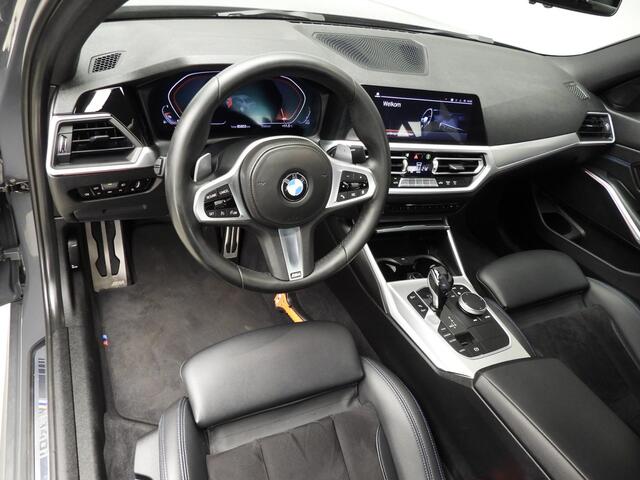 BMW 3-SERIE Sedan M340i xDrive | M-Sportpakket | LED | Navigatie | Sportstoelen | M-sportonderstel | Hifi speakers | Alu 19 inch
