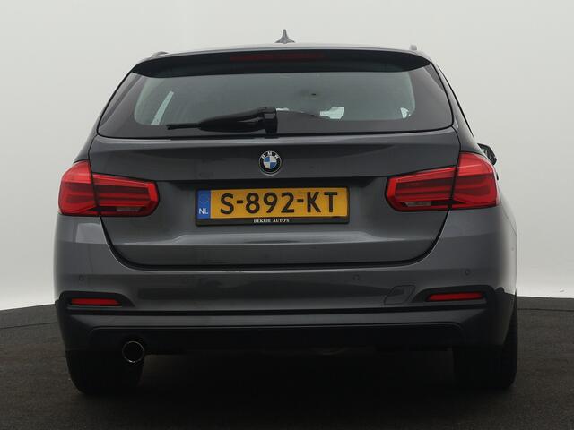 BMW 3-SERIE Touring 318i Executive / Auto verbruikt olie! / Handel of Export / Navigatie / Cruise-ctr. / Airco / leder / Trekhaak / Apk dec-2026