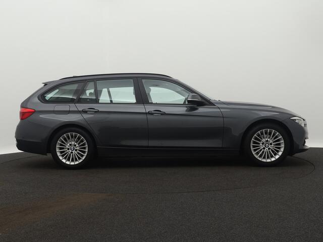 BMW 3-SERIE Touring 318i Executive / Auto verbruikt olie! / Handel of Export / Navigatie / Cruise-ctr. / Airco / leder / Trekhaak / Apk dec-2026