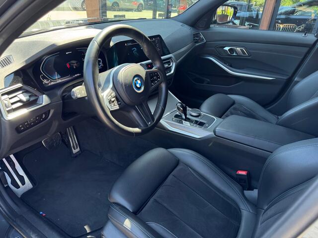 BMW 3-SERIE Touring 330e xDrive High Exe | M-performance | CarPlay