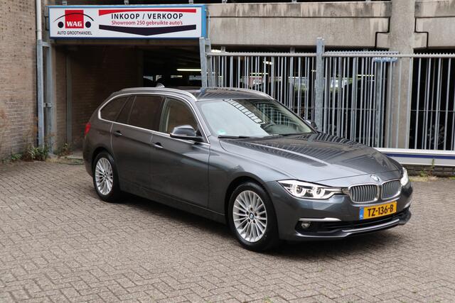 BMW 3-SERIE Touring 320i Luxury Edition