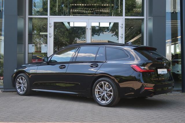 BMW 3-SERIE 330E Navi, Clima, Apple Carplay/ Android Auto, etc.