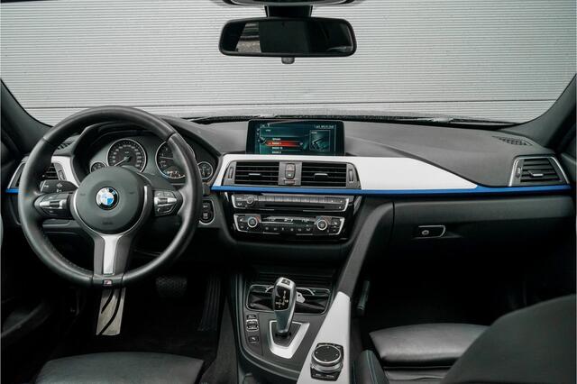 BMW 3-SERIE 330i xDrive High Ex M-Sport Individual Schuifdak Navi Pro 18"