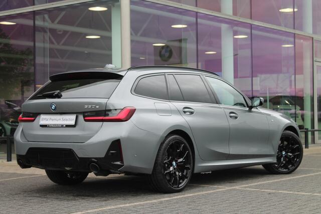 BMW 3-SERIE Touring 330e High Executive M Sport Automaat / Panoramadak / Trekhaak / Sportstoelen / Adaptieve LED / Comfort Access / Parking Assistant Plus / Stoelverwarming