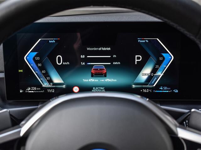 BMW 3-SERIE 330e | M-SPORT | FACELIFT | SHADOWLINE | AMBIANCE INTERIEUR | TREKHAAK | DAB+ |