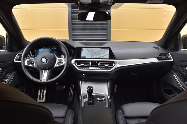 BMW 3-SERIE Touring M340i xDrive * M Sportpakket * Harman Kardon * Memory stoelen * Trekhaak * Head-up *