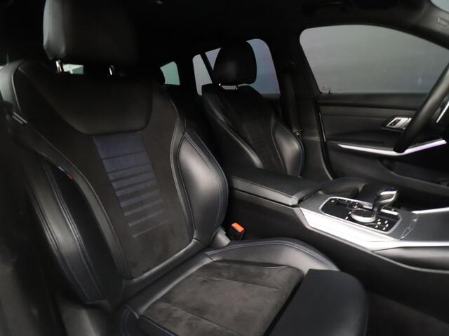 BMW 3-SERIE Touring 320i M Sport [LIVE COCKPIT, DAB, LED, APPLE CARPLAY, M SPORTSTUUR, TREKHAAK AFNEEMBAAR, CRUISE, CLIMATE, NIEUWSTAAT]