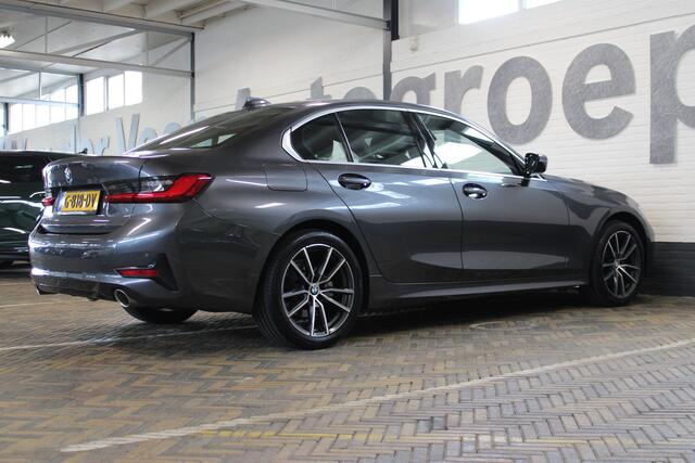 BMW 3-SERIE 320i Executive Edition | Incl. 12 maanden garantie | Cruise control | Climate control | Apple carplay/Android auto | Navigatie | Parkeersensoren | Elektrisch uitklapbare trekhaak |