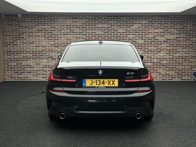 BMW 3-SERIE 318i High Executive M Sport Open Dak Led Camera Leer