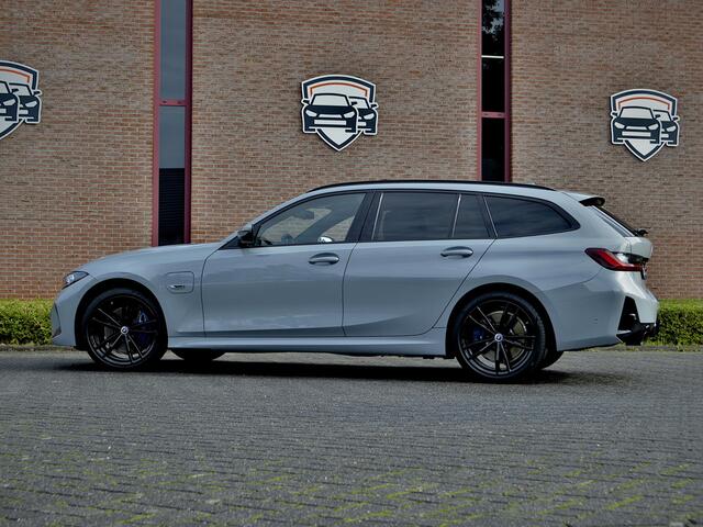 BMW 3-SERIE Touring 330e M Sport Pro Innovation