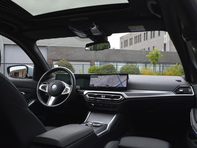 BMW 3-SERIE Touring 330e M Sport Pro Innovation