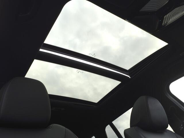 BMW 3-SERIE Touring 330e M Sport Pro Innovation