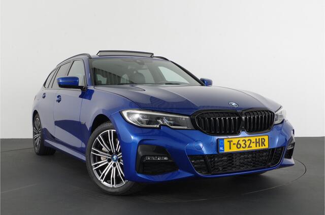 BMW 3-SERIE Touring 330e M Sport Pano.schuif/Laser LED/Adaptive ophanging/Memory/Head-up/Portimo Blue...