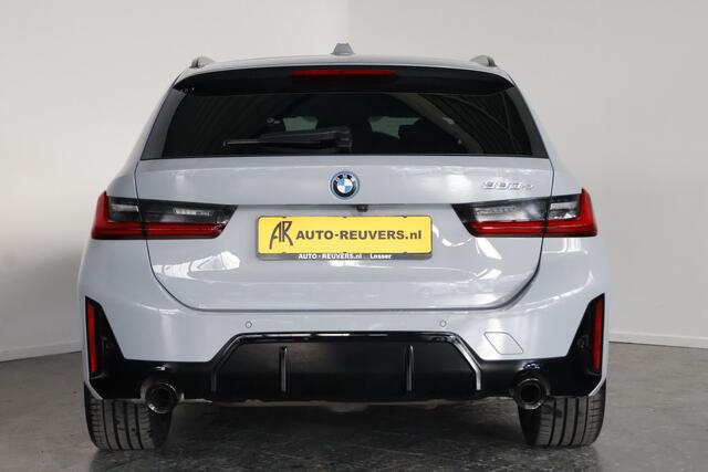 BMW 3-SERIE Touring 330e M-Sport Pro Panorama / Opendak / Schaalstoel / LED / Pilot assist