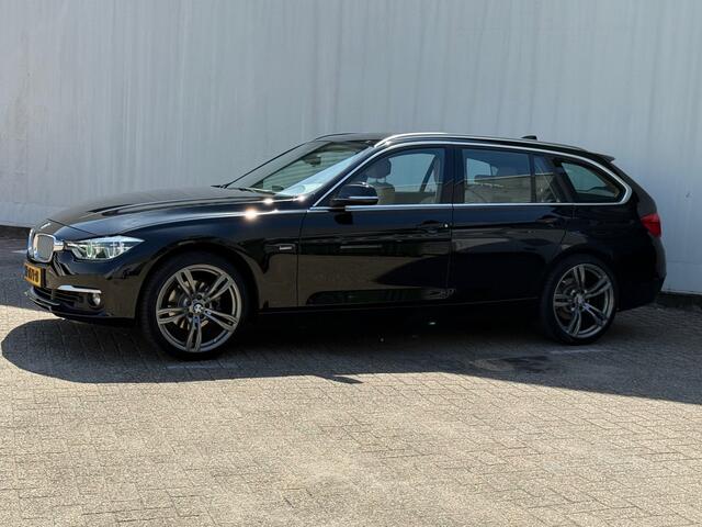 BMW 3-SERIE Touring 318i Luxury Edition Leder/ trekhaak