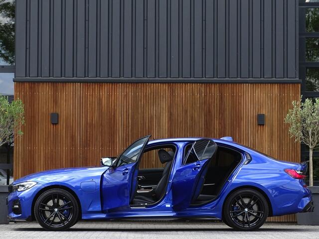 BMW 3-SERIE 330e 292PK / M-Sport / M340 Edit. / Laser / Head-up / 2020 /