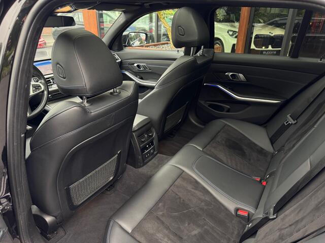 BMW 3-SERIE Touring 330i | M-performance | Pano | 258pk