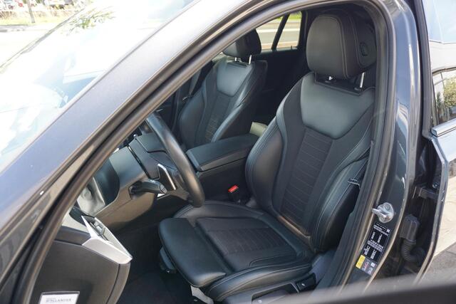 BMW 3-SERIE Touring 330e | ACC | HUD | hifi