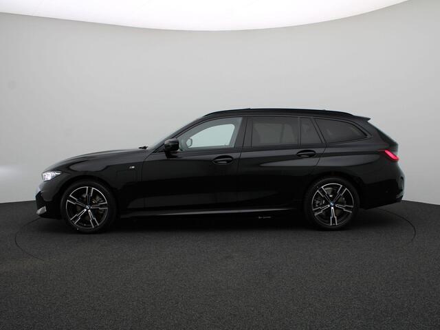 BMW 3-SERIE Touring 330e M Sportpakket | Innovation Pack | Comfort Pack | Stuurwielrand Verwarmd | Trekhaak | Panoramadak | Driving Assistant Professional | HiFi | 18''