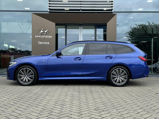 BMW 3-SERIE Touring 330e xDrive M Sport Panoramadak